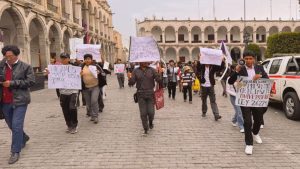 Estudiantes de Arequipa se movilizaran para exigir medio pasaje universitario