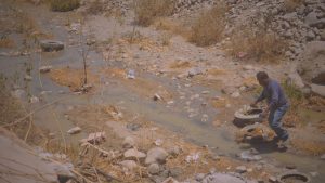 Obra de saneamiento inconclusa agrava contaminación en la quebrada La Huaylla